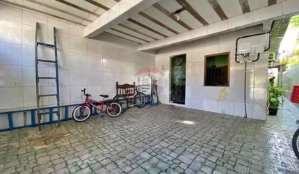 Casa Térrea no Centro de Coroa Vermelha com 2 Quitinetes para Renda Extra!