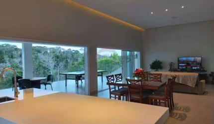 Casa de Alto Padrão com 3 Suítes para locação no Outeiro da Glória – Porto Seguro