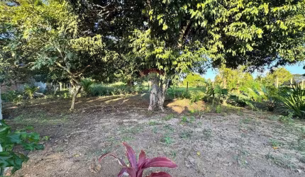 'Seu Paraíso em Porto Seguro Aguardando por Você!'