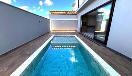 Casa semi térrea Condomínio Reserva do Engenho com 3 Suites