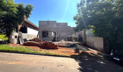 Casa térrea Condomínio Damha 1 com 3 Suites