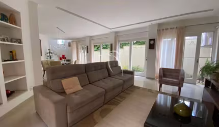 Casa em condomínio fechado com 4 quartos à venda na Avenida Francisco Nóbrega Barbosa, 721, Parque Alves de Lima, São Paulo por R$ 1.200.000
