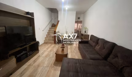 Casa com 2 quartos à venda na Rua Salvador Peluso Basile, 999330, Jardim Santa Rosa, Taboão da Serra por R$ 480.000