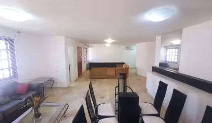 Casa à Venda,  195 m2, 3 Dormitórios(1S), 4 Vagas , Itacorubi, Florianópolis/SC