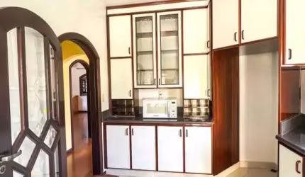Casa com Amplo Terreno e com 2 dormitórios sendo 1 suíte no Bairro Passo Manso - Blumenau