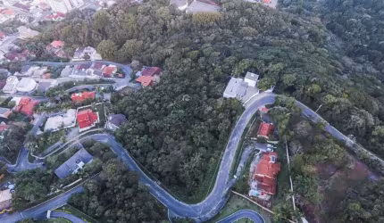 Terreno no Morro da Cruz no Bairro Fazenda em Itajaí