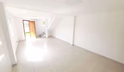 Casa à Venda, 89 m2, 2 Suítes, Potecas, São José/SC