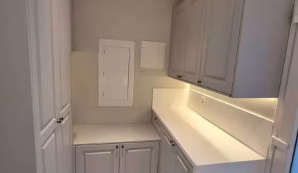 Luxuosa casa com 5 suítes, 6 vagas de garagem em condomínio em Camboriú