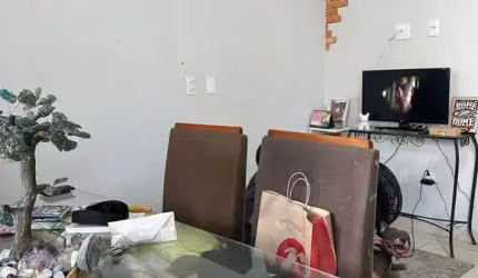 Apartamento com 2 dormitórios sendo 1 suíte e 1 vaga de garagem no Tabuleiro em Camboriú