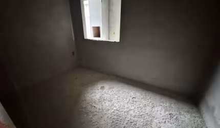 Casa com 2 dormitórios, 2 vagas de garagem no bairro Santa Regina em Itajaí