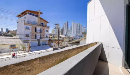 Prédio comercial em Balneário Camboriú