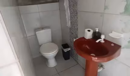 Casa mobiliada com 4 dormitórios e 5 vagas de garagem em Itapoá