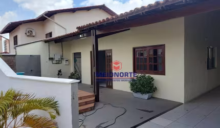 ## Casa de Condomínio à Venda no Cohajap - São Luís, MA ##