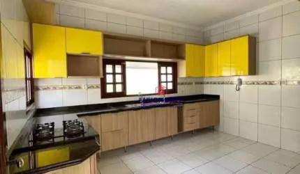 Casa com 4 dormitórios à venda, 262 m² por R$ 760.000 - Recanto dos Nobres - São Luís/MA