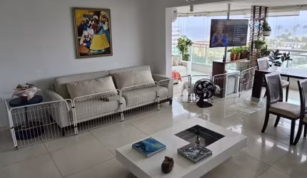 Apartamento Mobiliado 03 suites ,Patamares ,02 Garagens .