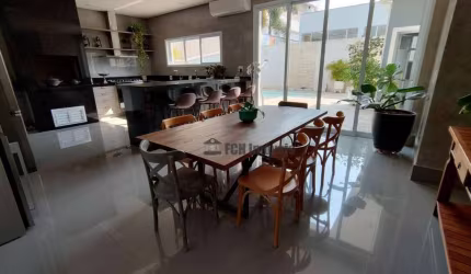 Casa com 4 suítes à venda, 300 m² por R$  - Portal dos Bandeirantes - II - Porto Feliz/SP