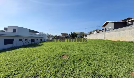 Terreno no Condomínio Portal dos Lagos em Boituva
