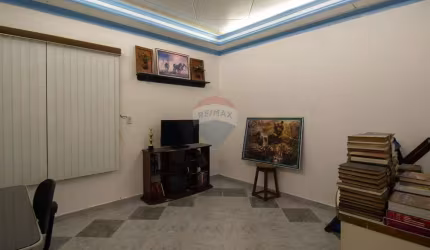 Linda Casa Renato Souza Pinto - Cidade nova 04 quartos sendo 02 suítes 165m²