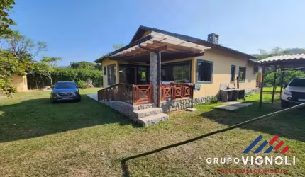 Sítio para Venda em Saquarema, Tinguí (Sampaio Correia), 1 dormitório, 1 suíte, 2 banheiros, 15 vagas