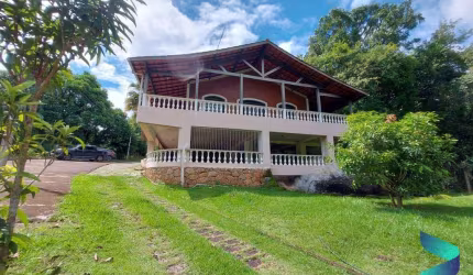 Sítio com cachoeira- com 4 dormitórios à venda, 30.000 m² por R$ 990.000 - Pitangueiras do Meio - Pedra Bela/SP