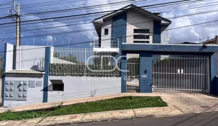 EXCELENTE SOBRADO SEMIMOBILIADO EM CONDOMÍNIO FECHADO