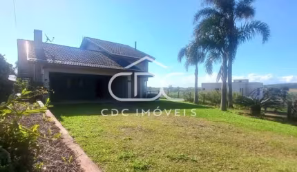 CASA DE ALTO PADRÃO EM CARAMBEÍ