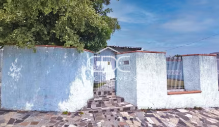 EXCELENTE CASA NO JARDIM CARVALHO