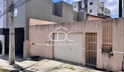 EXCELENTE CASA CENTRAL