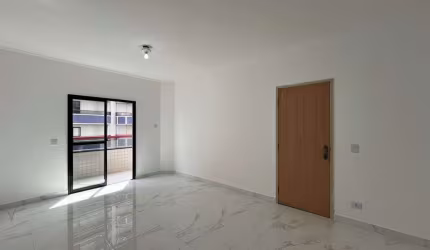 Apartamento 3 dormitórios sendo 1 suíte com 2 vagas de garagem na Guilhermina.