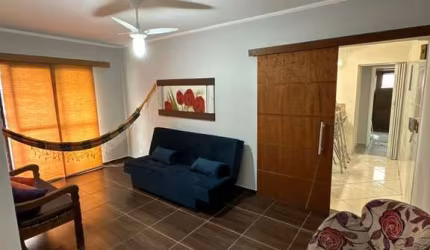 Apartamento no coração do Boqueirão - 02 dormitórios e 2 sacadas - FRENTE RUA!