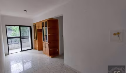 Apartamento à Venda com 2 dormitórios  na Vila Guilhermina, Praia Grande - SP