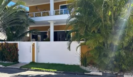 Luxuosa Casa Mobiliada com 5 Suítes e Piscina em Villas
