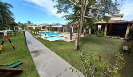 Casa de Condomínio Alto Padrão em Praia do Flamengo – 4 Quartos, Lazer Completo e Perto da Praia