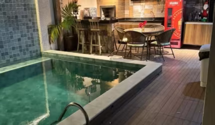 Casa em condomínio fechado- Camaçari