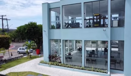 Aluguel em Buraquinho – R$ 6.300 (com taxas inclusas)