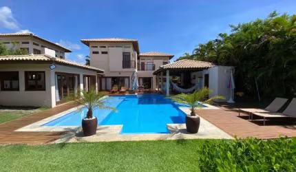 CASA LUXUOSA - 4 SUÍTES - PORTEIRA FECHADA - SAUÍPE