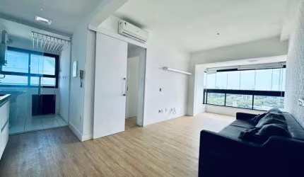 APARTAMENTO - 1/4 E SALA - 48M² - ANDAR ALTO - GARIBALDI
