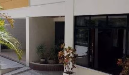 CASA LUXUOSA - 4 SUÍTES - HORTO FLORESTAL