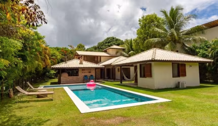 Casa 5/4 sendo 3 suítes Porteira Fechada no Quinta das Lagoas em Itacimirim R$ 2.200.000,00