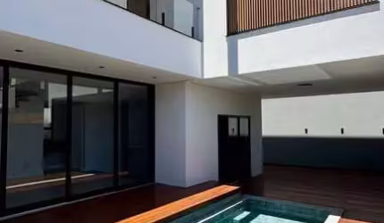 SOBRADO EM CONDOMINIO FECHADO COM 3 SUÍTES - MOSAICO ESSENCE