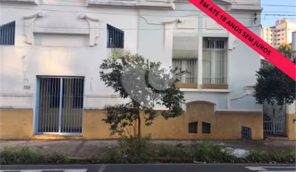 Casa à venda em Centro - SP