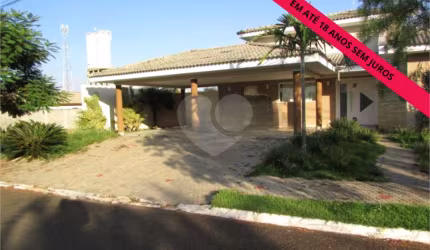 Condomínio com 3 quartos à venda em Campestre - SP