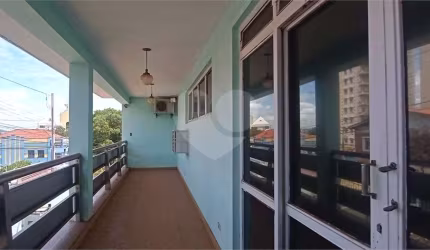 Casa com 4 quartos à venda ou para locação em Centro - SP