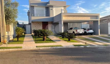Condomínio com 4 quartos à venda em Campestre - SP