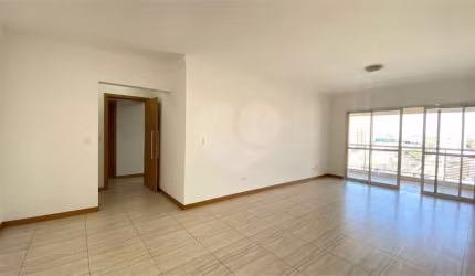 Apartamento com 3 quartos para locação em Cidade Alta - SP