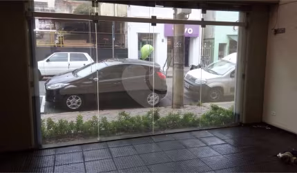 Salão Comercial à venda ou para locação em Centro - SP