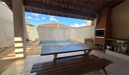 Casa com 3 quartos à venda ou para locação em Residencial Portal Da Água Branca - SP