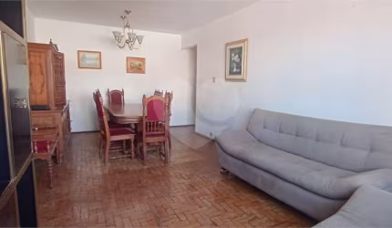 Apartamento com 2 quartos à venda ou para locação em Centro - SP