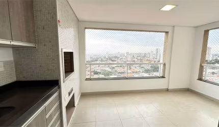 Apartamento com 3 quartos para locação em São Judas - SP