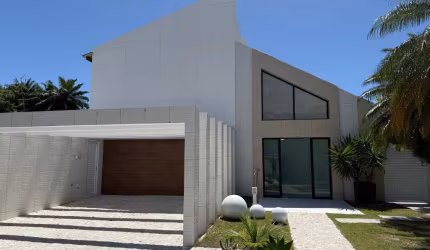 VENDE-SE UMA LINDA CASA PRONTA PARA MORAR